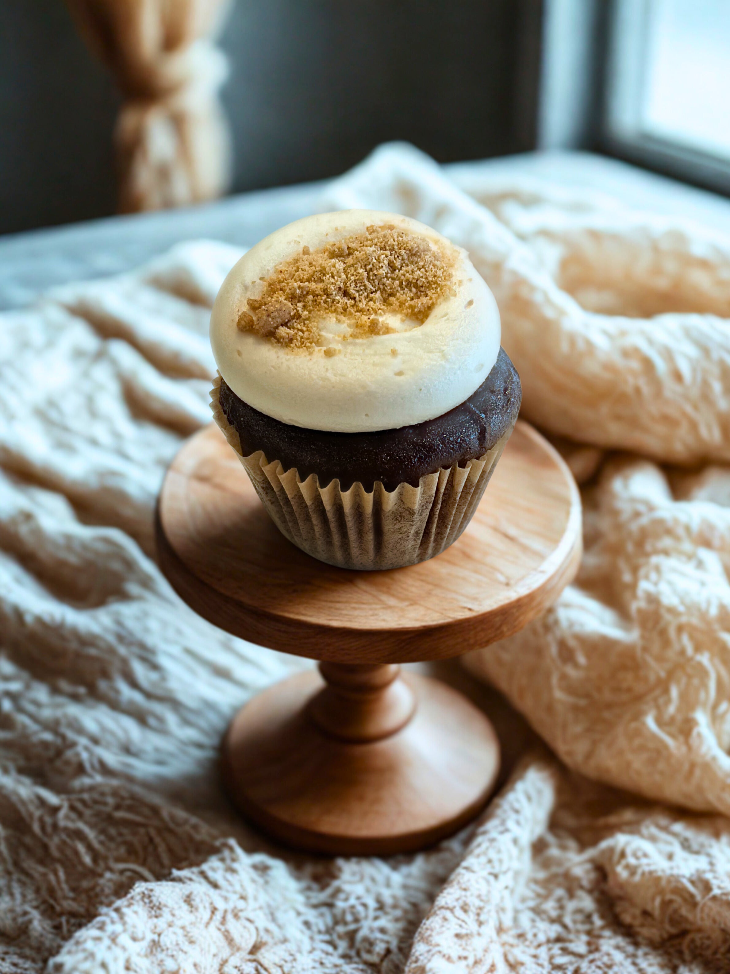 (NEW) S'mores Cupcake