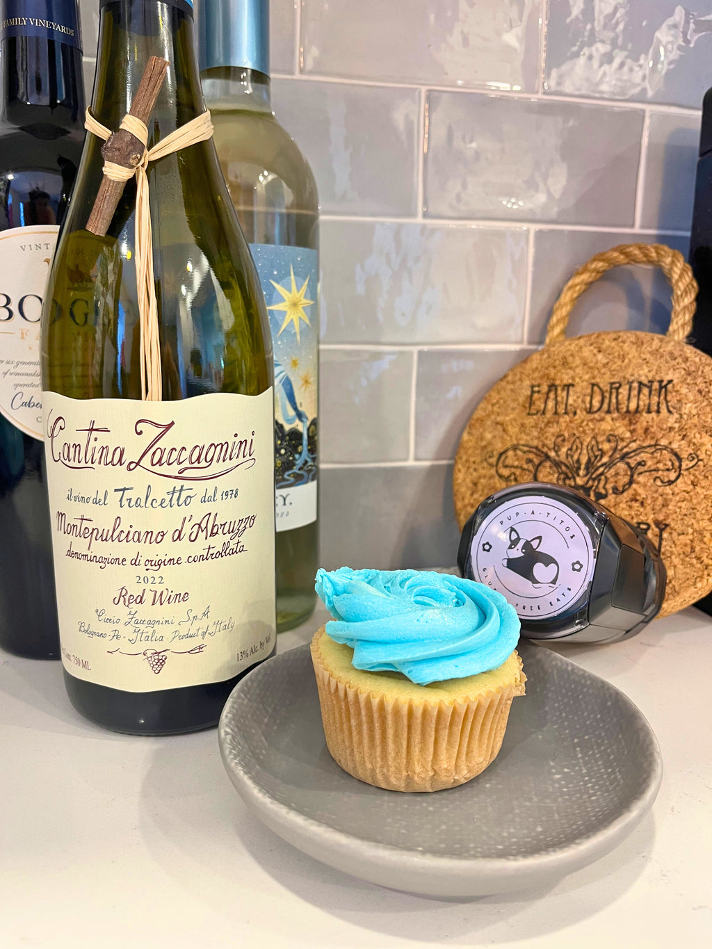 Lemon Blue & Bold Cupcake